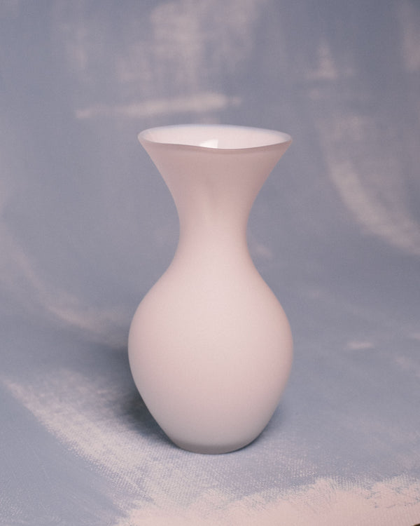 Vase No. 1019 in Cotton