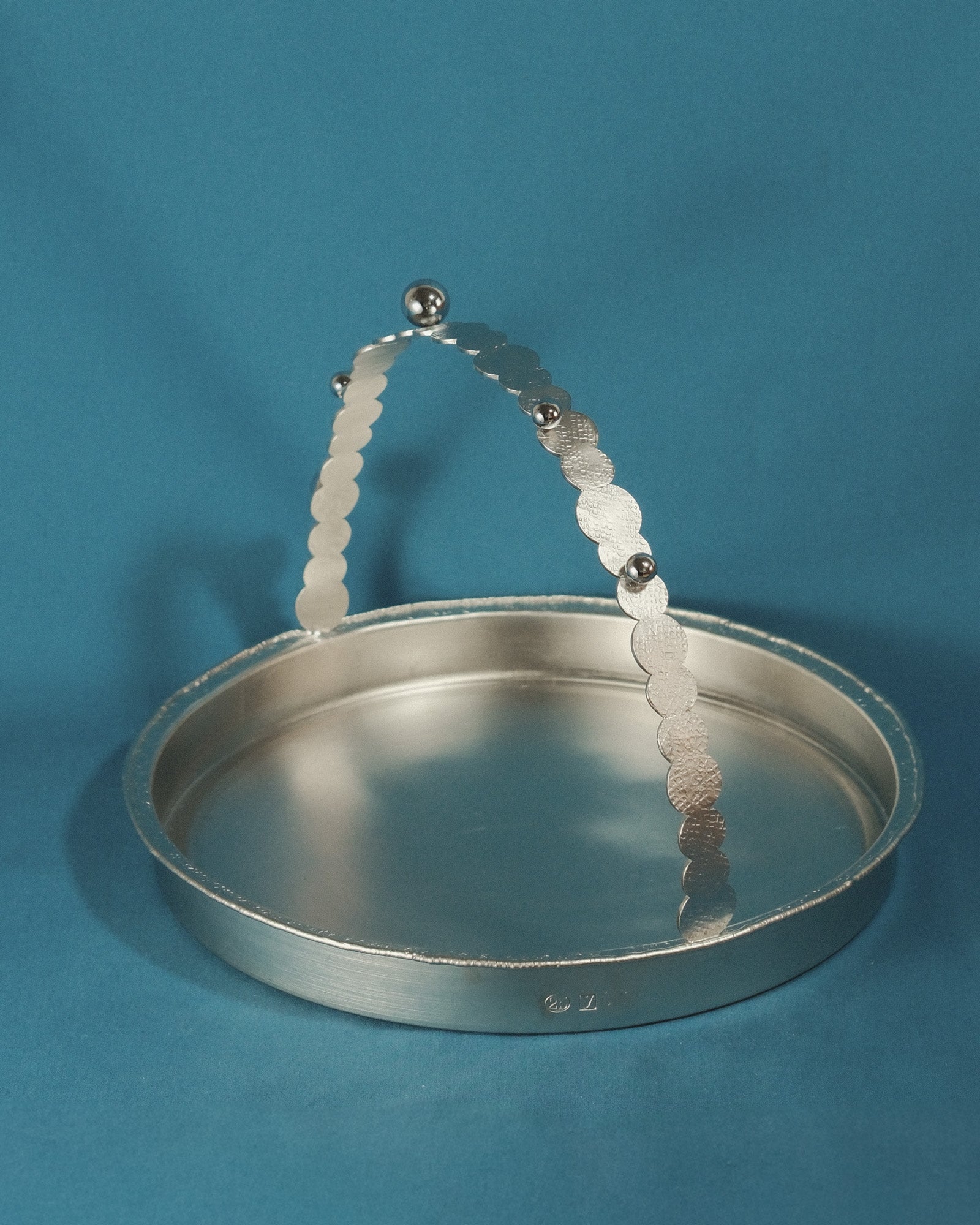 Yeodong Yun Container 2 chrome-plated copper vessel with mirrored surface, minimal form and strong presence.