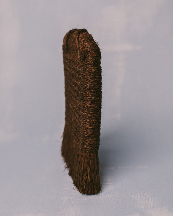 Palm fiber brush from Taiwan, edge profile with cut fringe finish