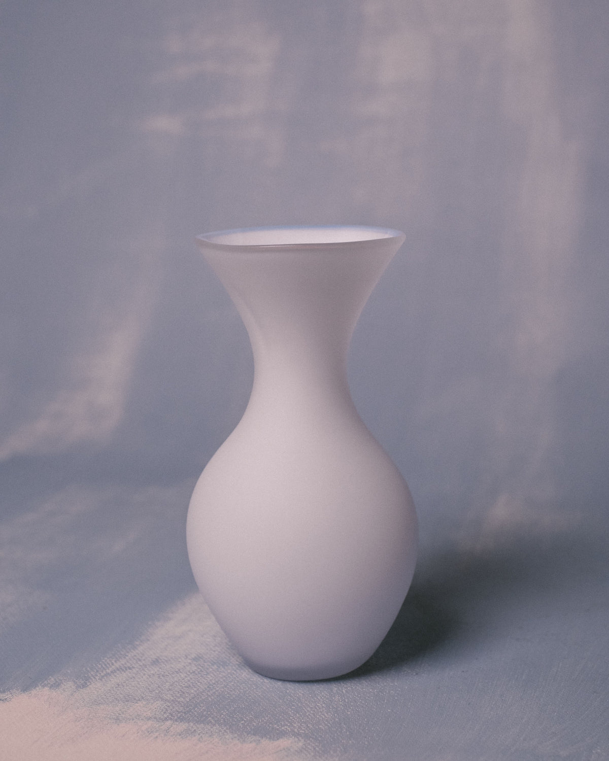 Softened asymmetry of Jérémie St-Onge's Vase No. 1019, side profile