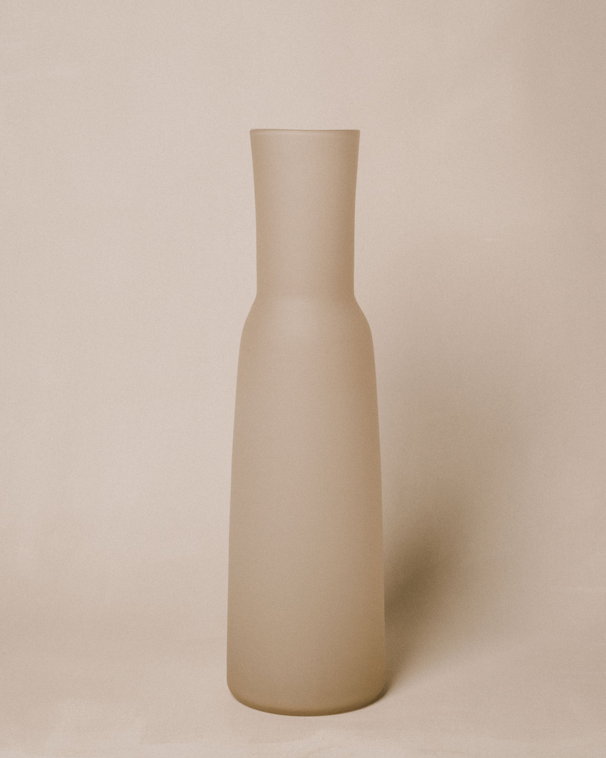 Vase No. 969 in Moon by Jérémie St-Onge, handblown glass, front view