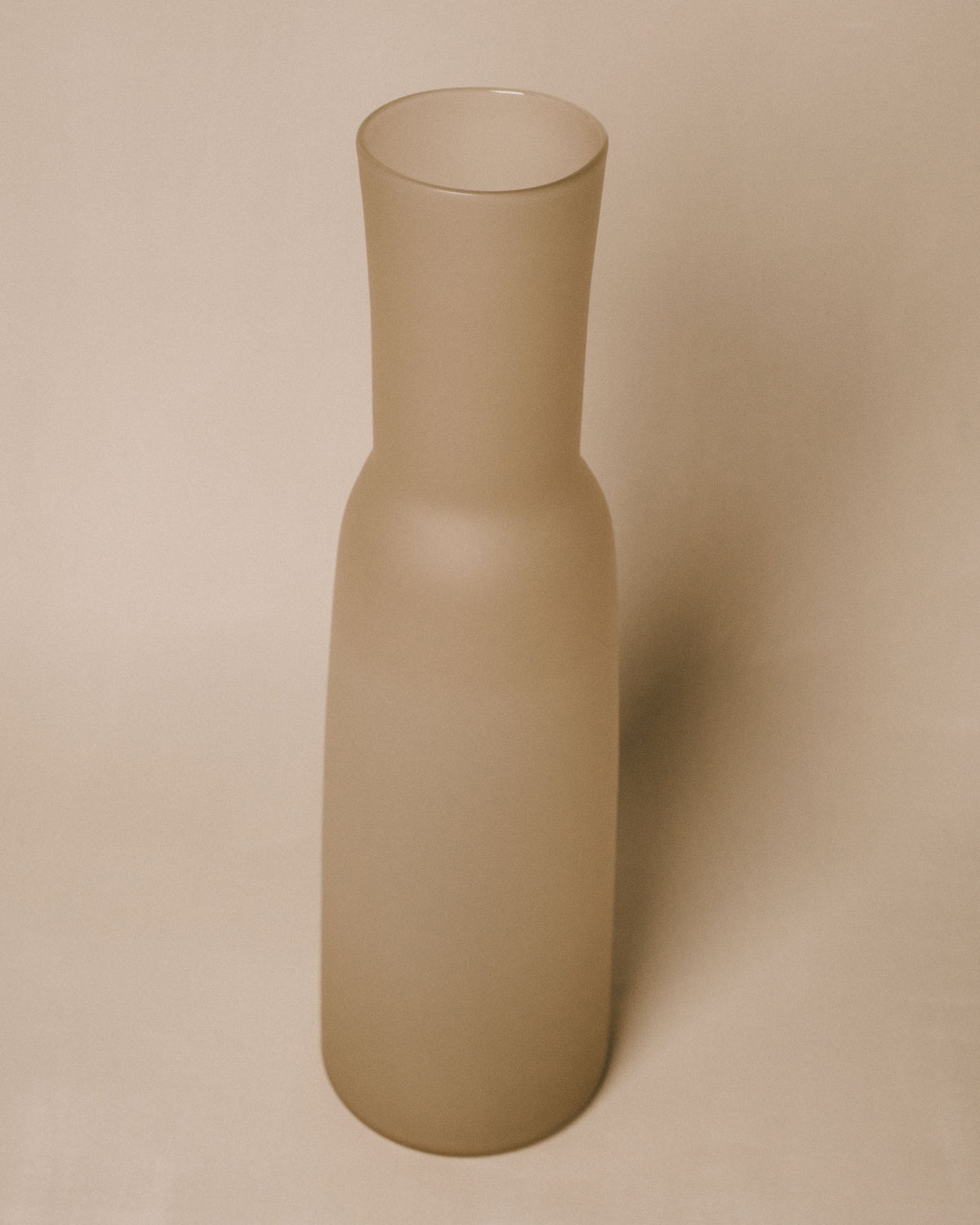 Softened asymmetry of Jérémie St-Onge's Vase No. 969, side profile