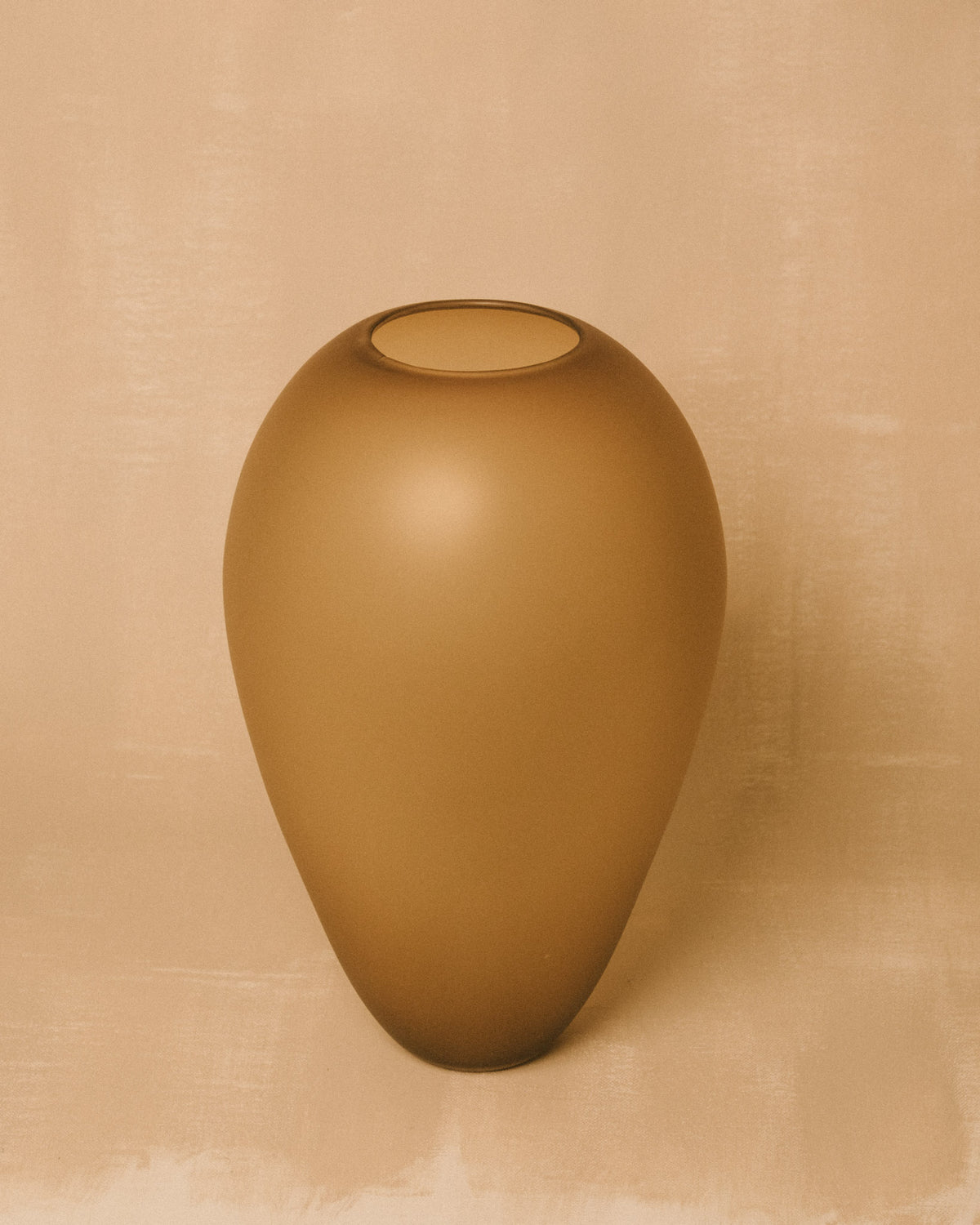 Vase No. 977 in Algae by Jérémie St-Onge, handblown glass, front view