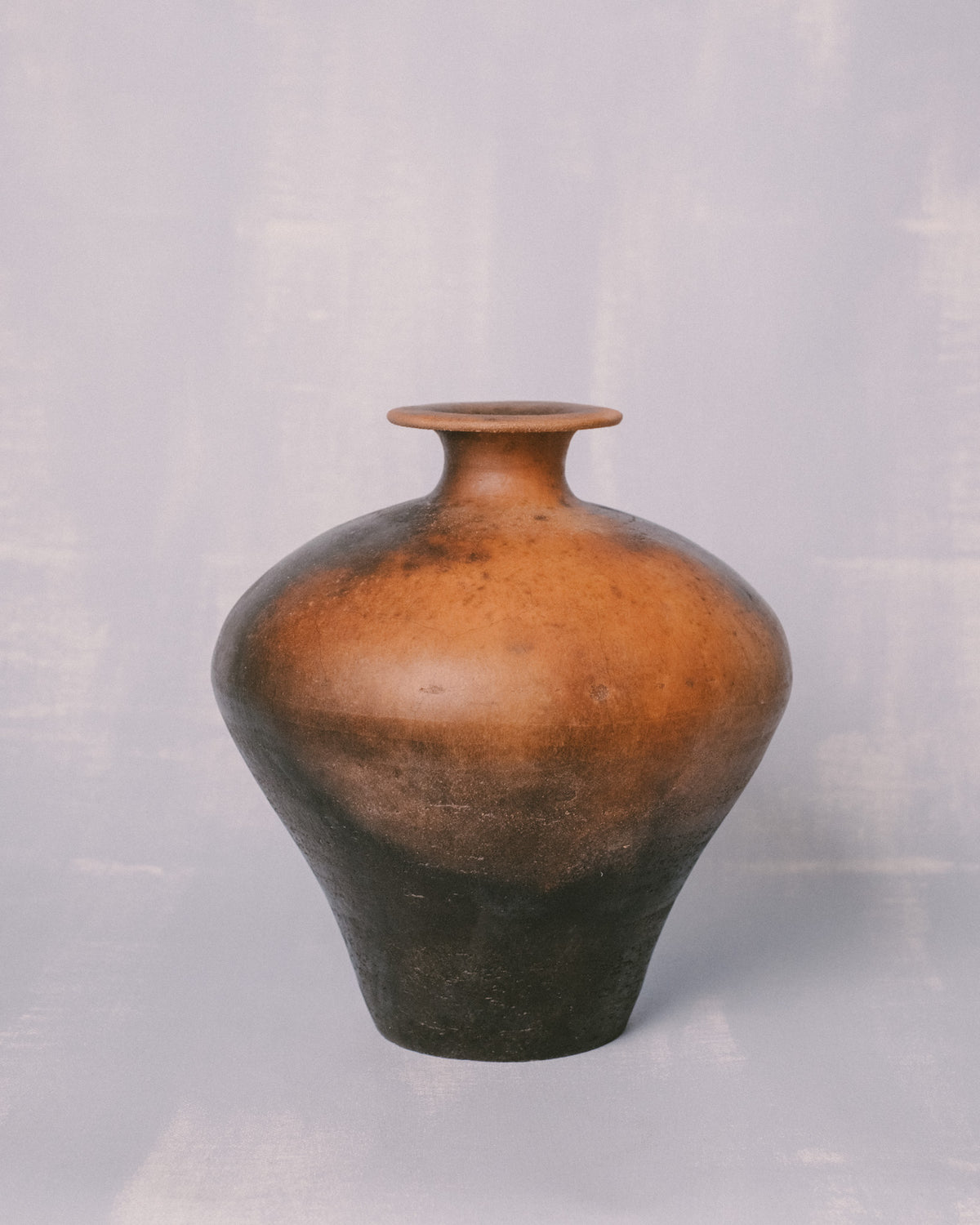 Lipari 3 vessel by Juliette Pénélope Pépin, smoke and flame markings, front angle