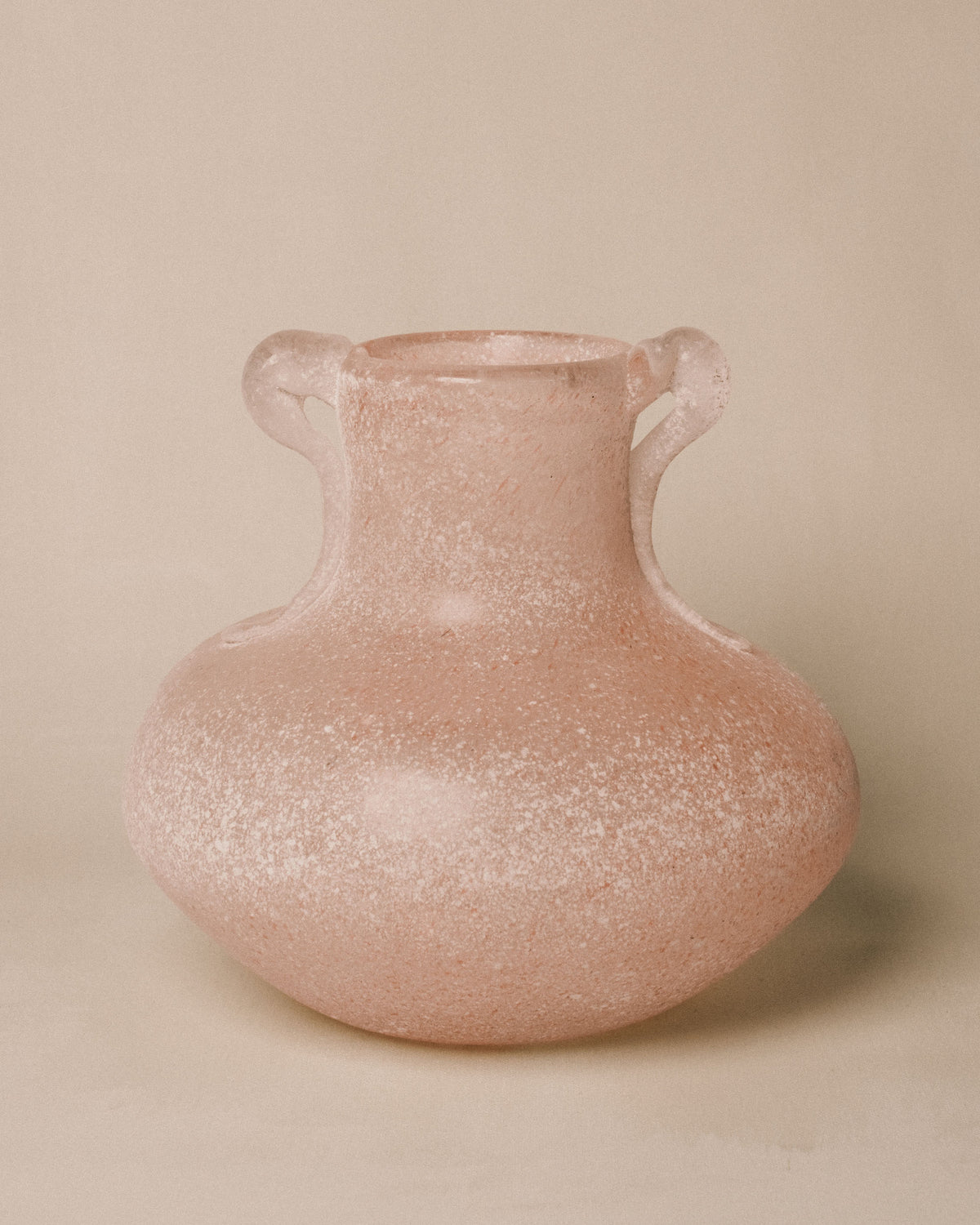 Pink Murano Scavo Vase 2, Italian scavo glass with handles, front view