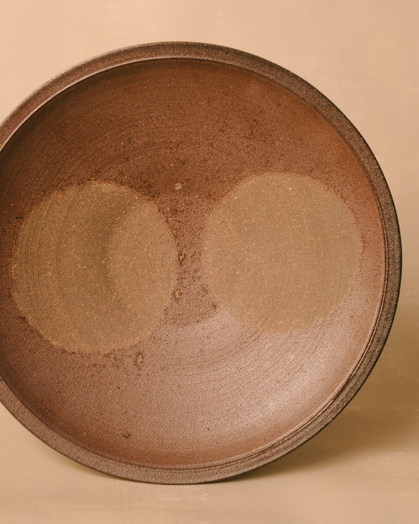 Wood-fired Bizenyaki plate, large size, natural ash markings, angled top view
