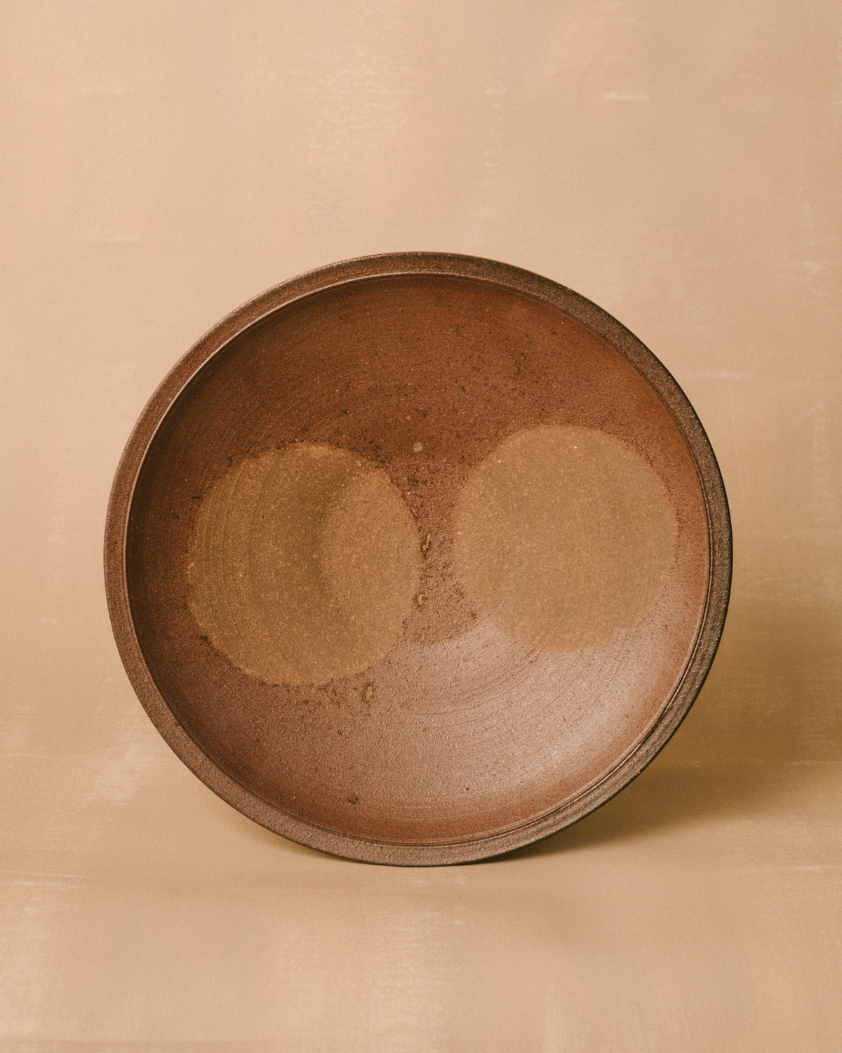 Bizenyaki plate by Sharlen Nozawa, wood-fired unglazed stoneware, large size, top-down view