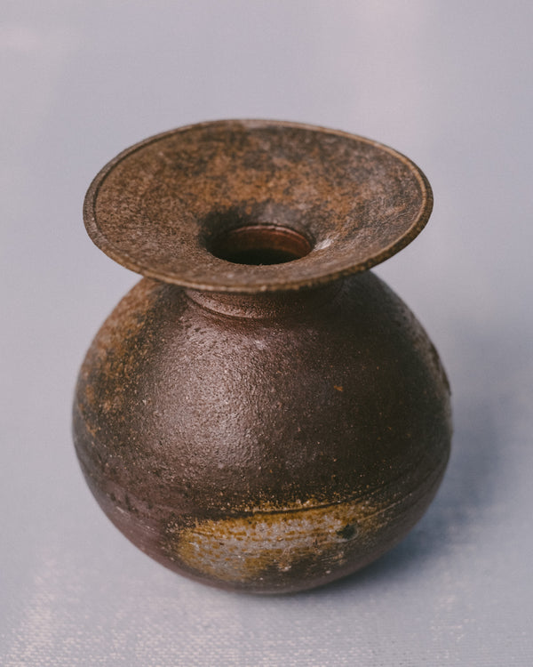 Close-up of flared opening, Bizenyaki vase by Sharlen Nozawa, wood-fired stoneware
