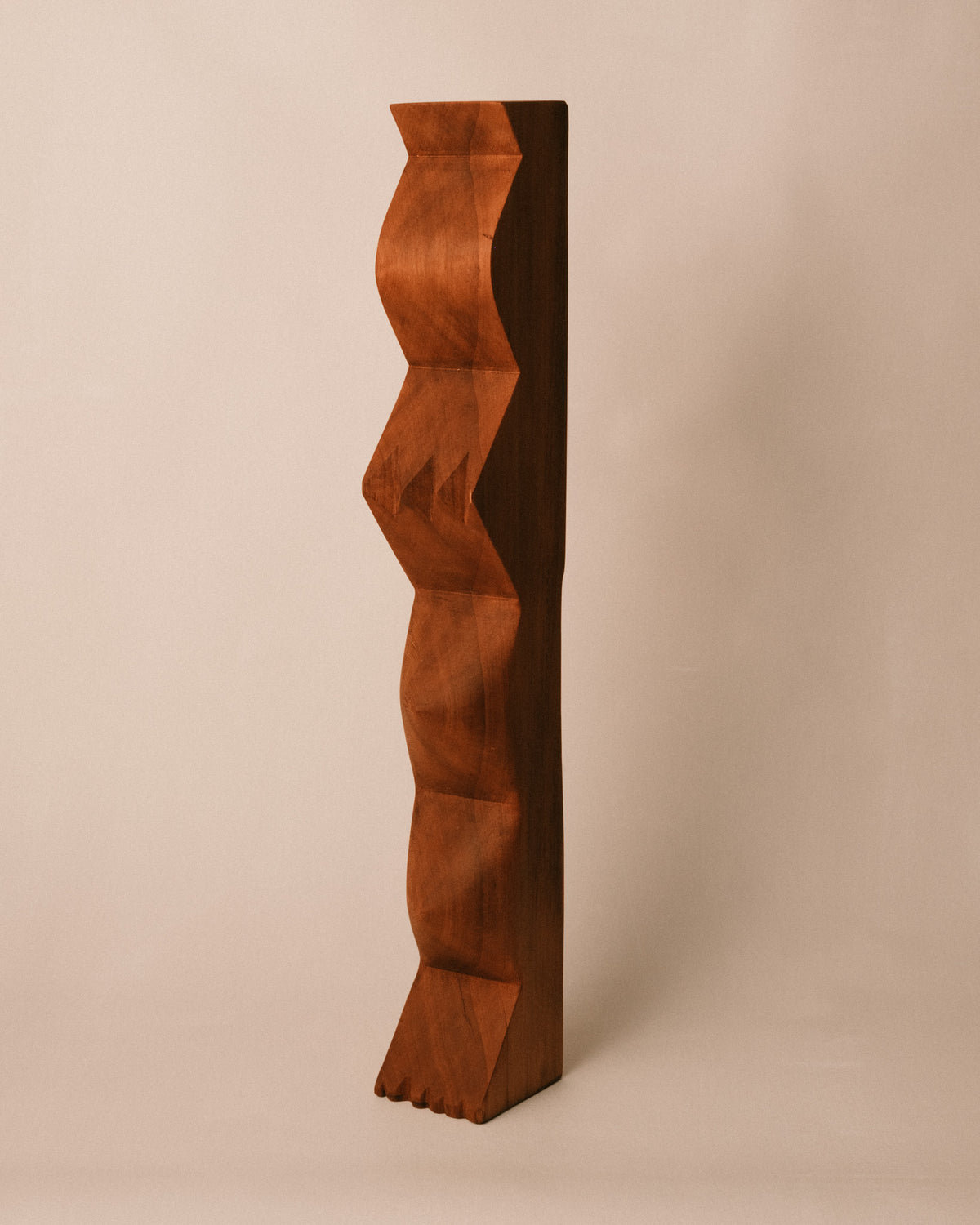 Sentinel Study 03 by Vince Skelly, tall carved timber column, front view