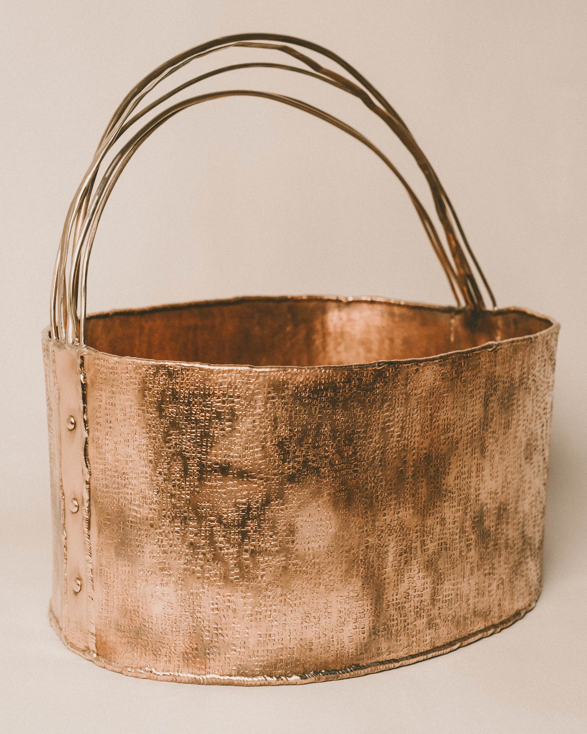 Tactile copper surface of Basket 4, side profile