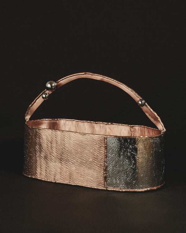 Container 1 by Yeodong Yun, copper and brass leaf, front view